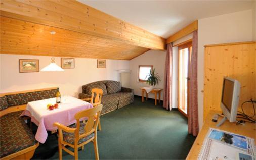 Pension Laurin Schenna Extérieur photo