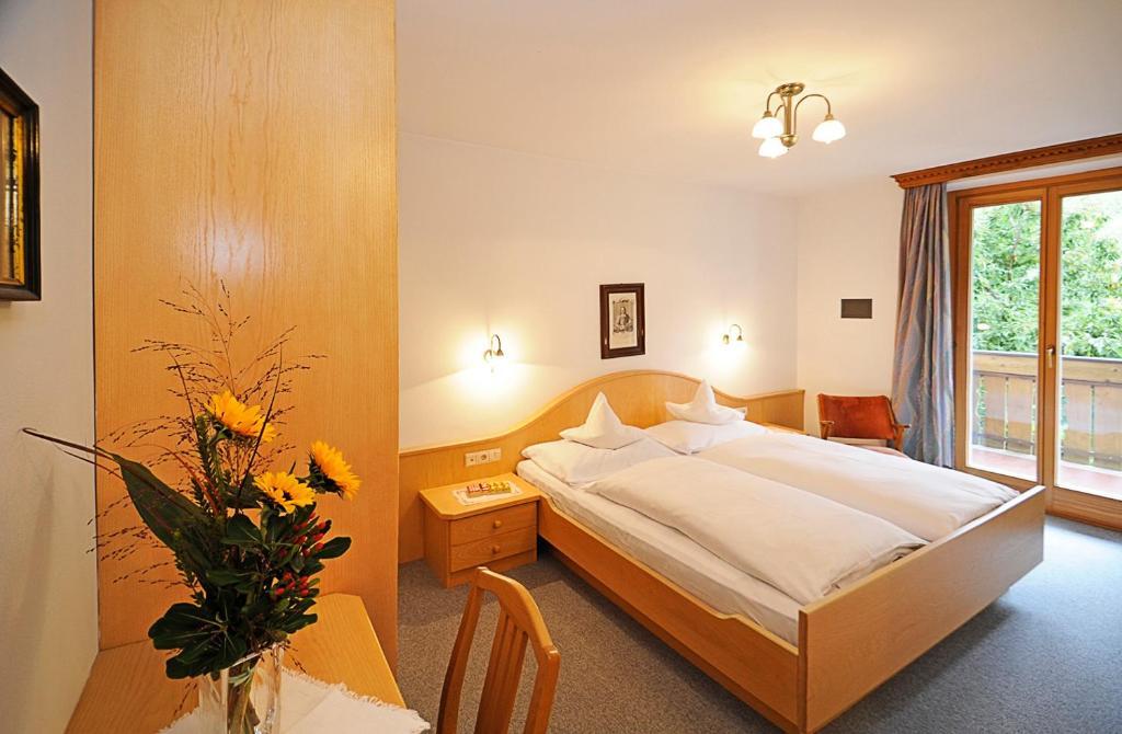 Pension Laurin Schenna Chambre photo